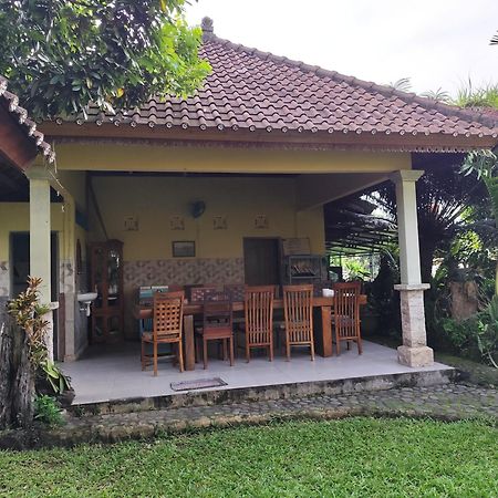 Bali Bungalow Medewisurf-Homestay Airsatang Exterior foto