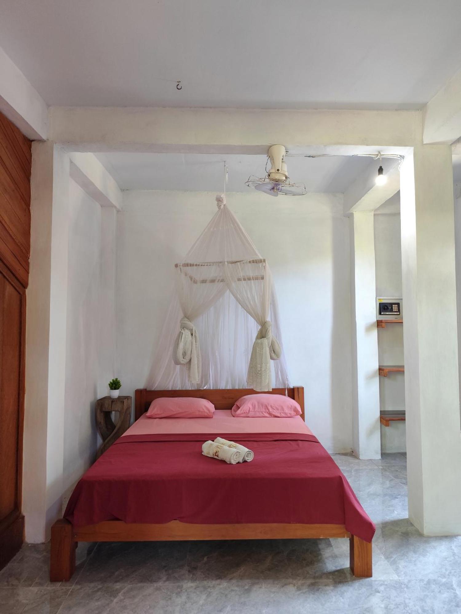 Bali Bungalow Medewisurf-Homestay Airsatang Exterior foto